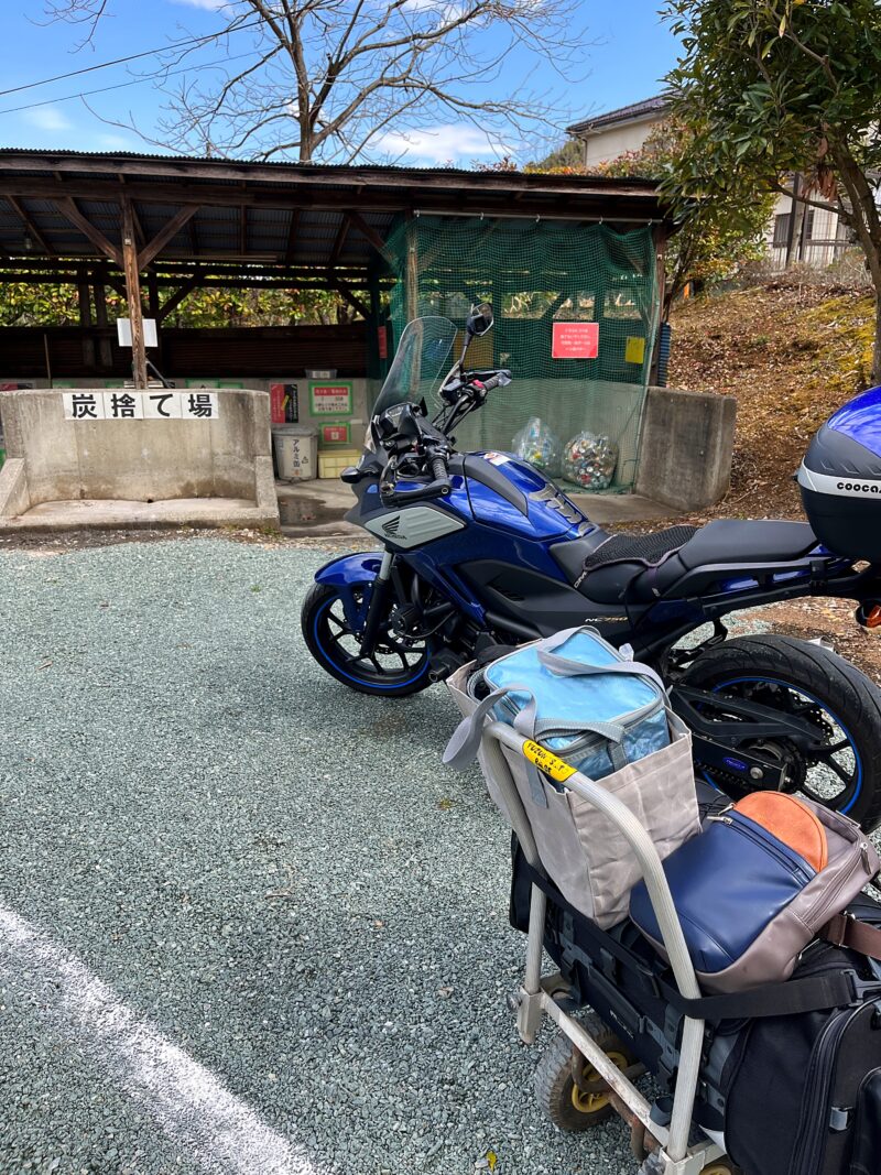 バイク駐輪場？